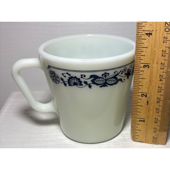 Pyrex Old Town Blue Onion 1410 White Milk Glass Coffee Mug Cup 70's Vintage - Picture 5 of 6
